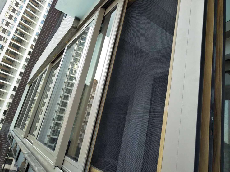 中天世纪城90主团125三轨推拉案例